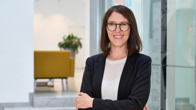 Dr. Melanie Braun erforscht mit ihrem ERC Starting Grant Nanoplastikpartikel.